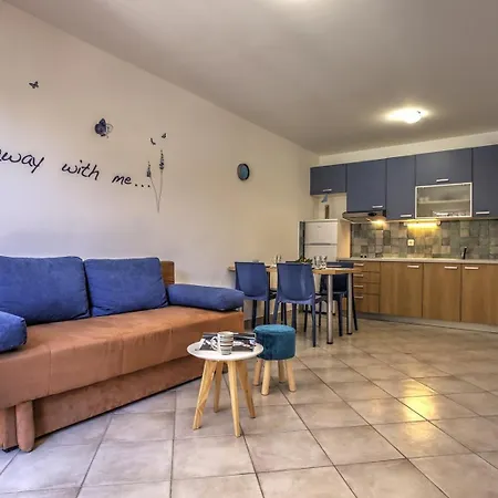 Appartamento Ena 3 Betina (Sibenik-Knin)